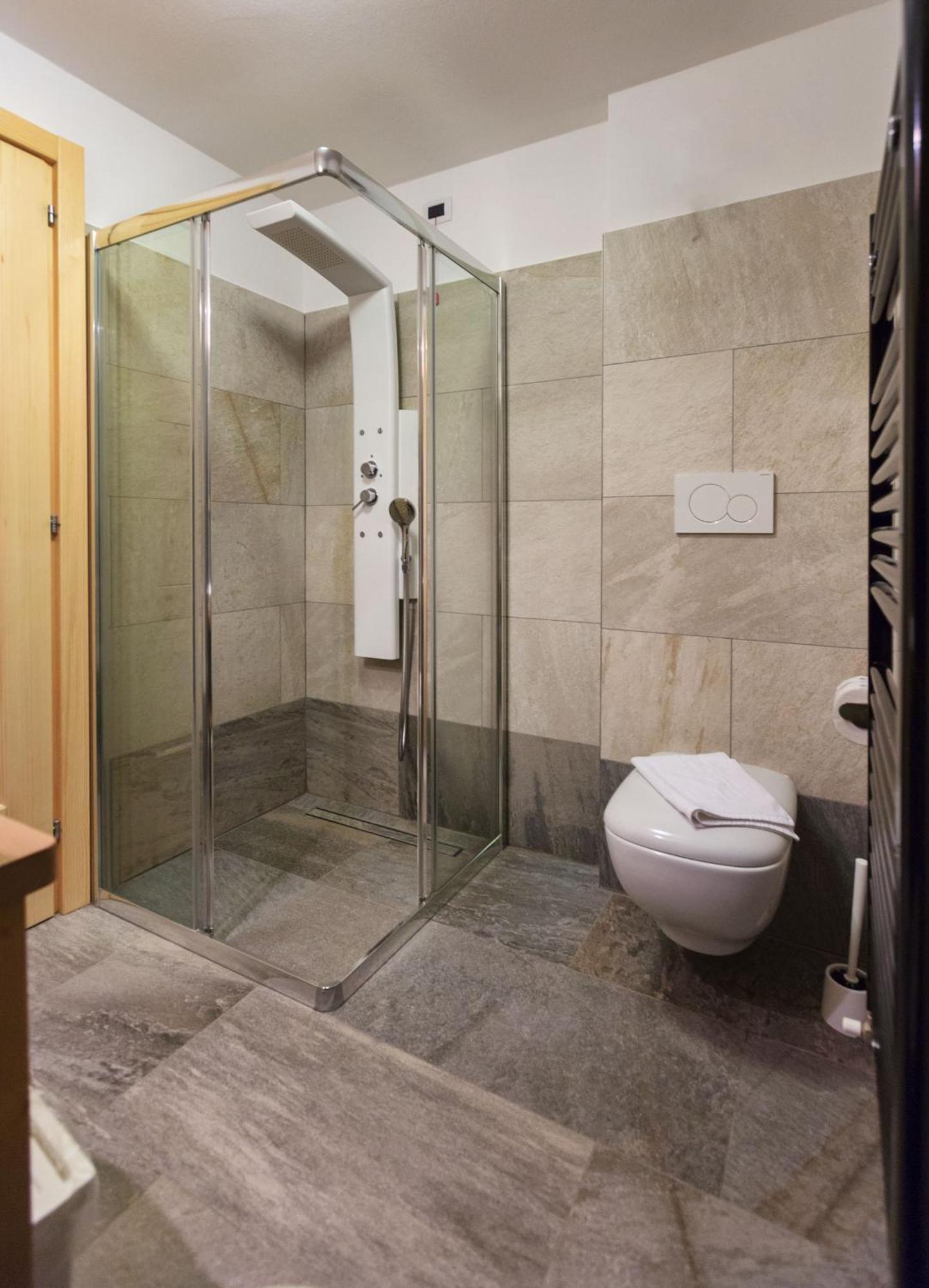 La Marmote Albergo Diffuso Di Paluzza Ronc Экстерьер фото